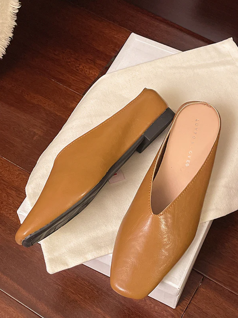 HENRIETTA | FLAT SLIP-ON SCHOENEN
