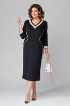 Alexa™ Elegante V-hals jurk