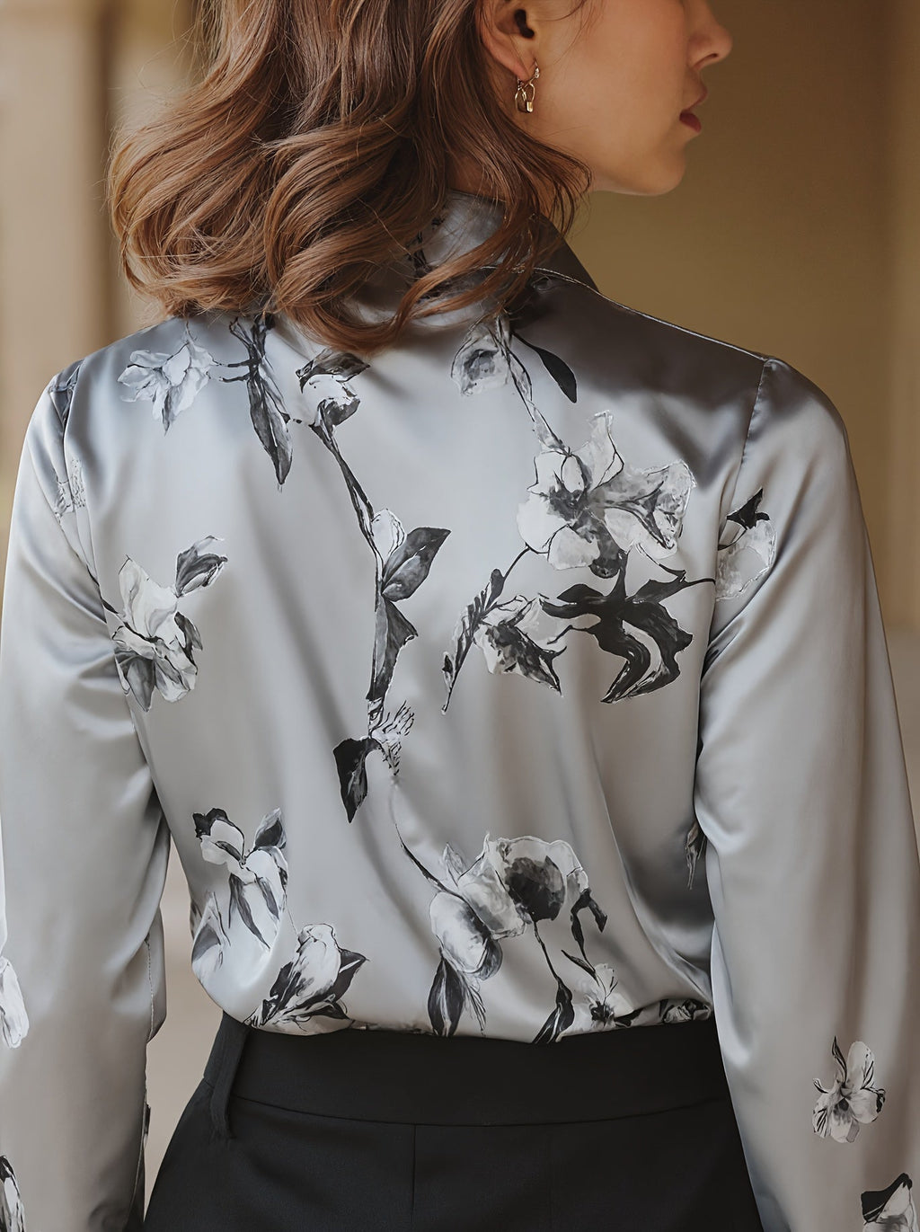 Monique™ Elegante Satijnen Blouse
