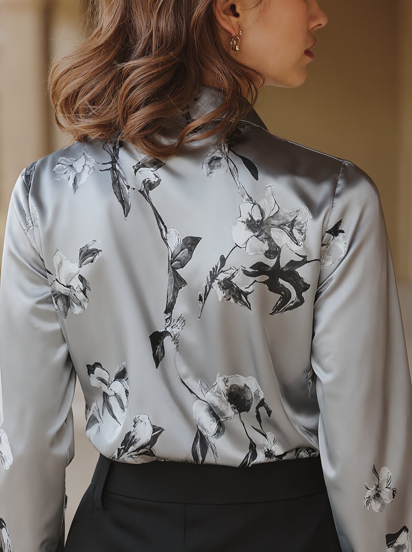 Monique™ Elegante Satijnen Blouse