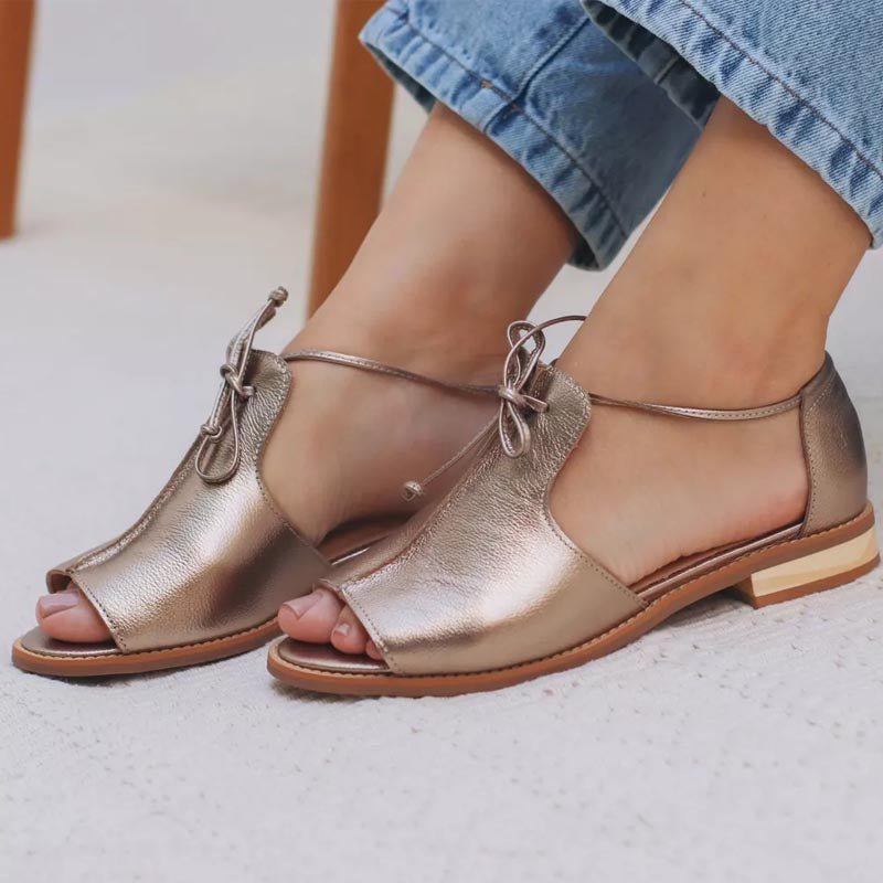 JOSEPHINE | SANDALEN MET STRAP-STIJL