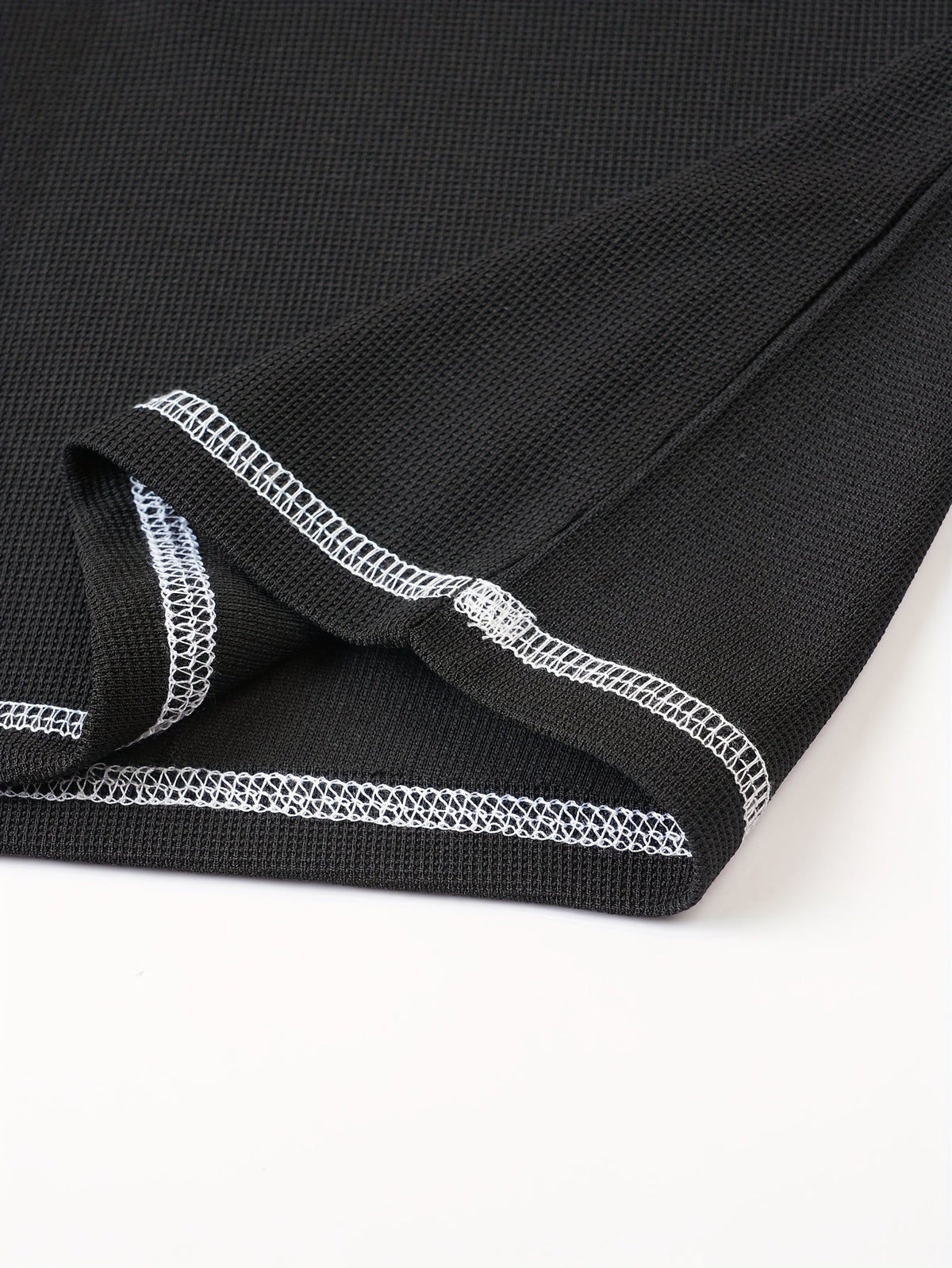 Maxwell | Getextureerde Knop-Hals T-shirt