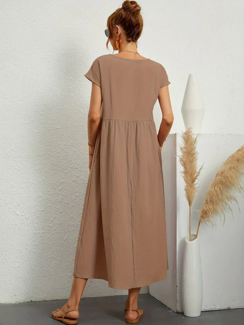 MAXINE | VLOEIENDE ELEGANTE TIMELOZE MIDI JURK