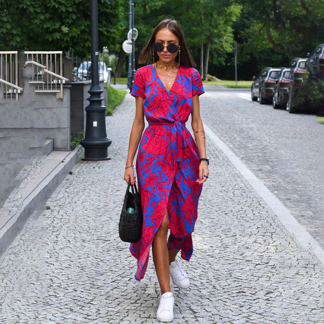 DEBORAH | KORTE MOUWEN BLOEMEN WIKKEL MIDI JURK