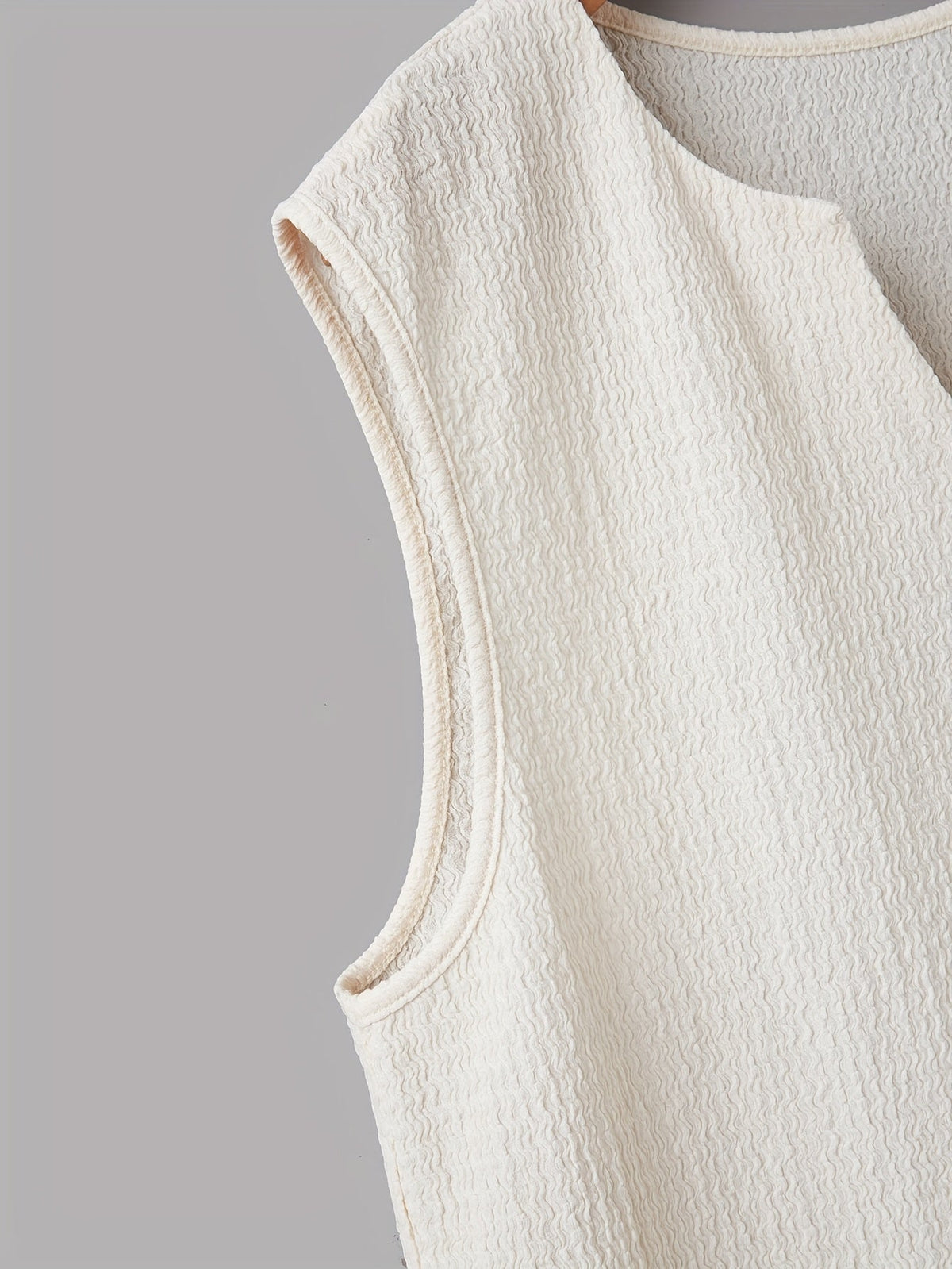 Damon | Ontspannen Split-Neck Tanktop