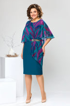 LEONORA | GEPRINTE CAPE OVERLAY GESCHOREN MIDI JURK