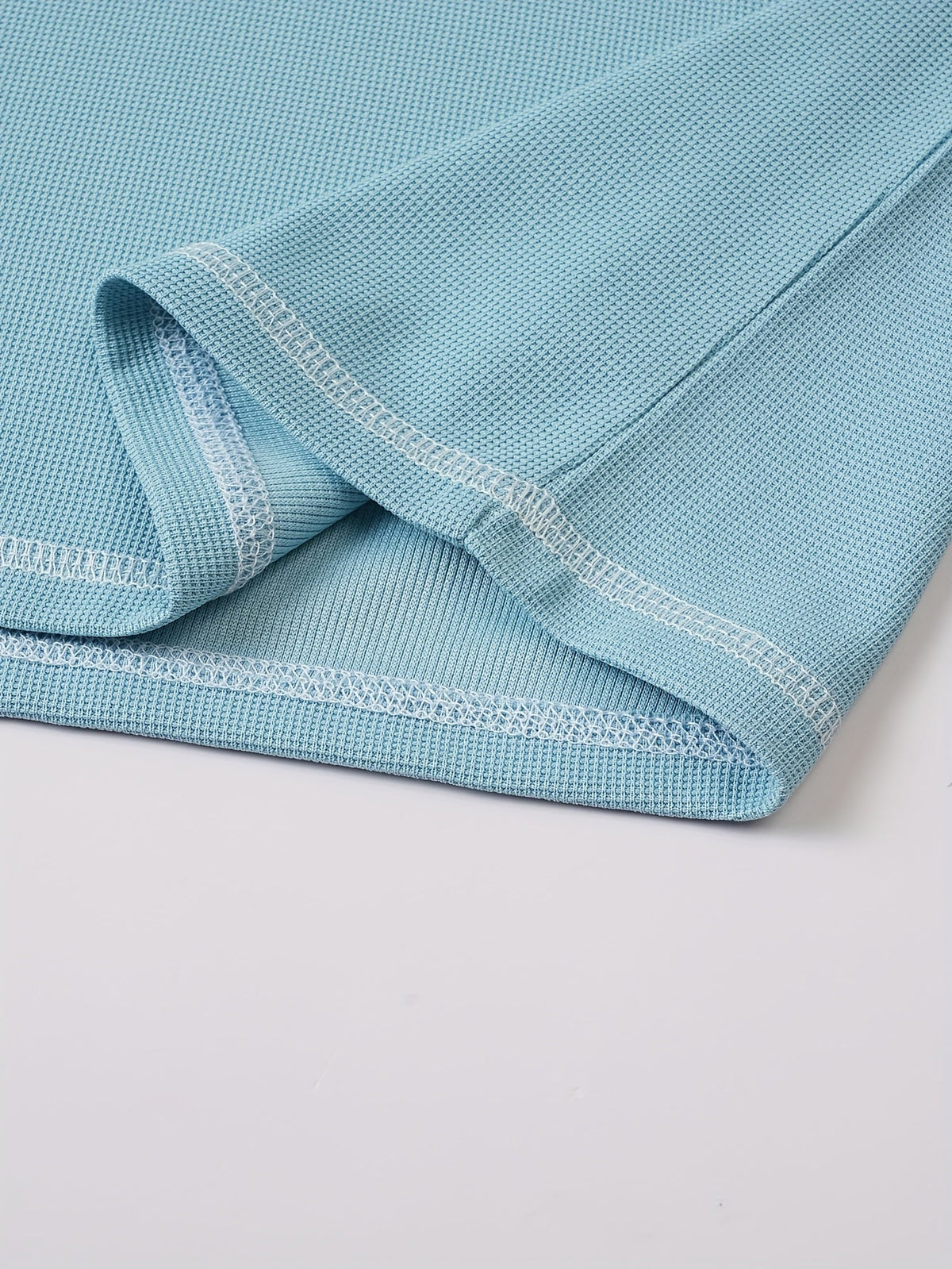 Maxwell | Getextureerde Knop-Hals T-shirt
