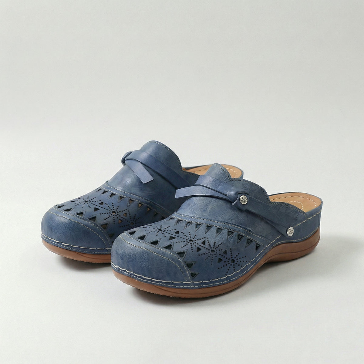 KATHLEEN | ORTHOPEDISCHE PERFORERENDE STRAP MUILEN