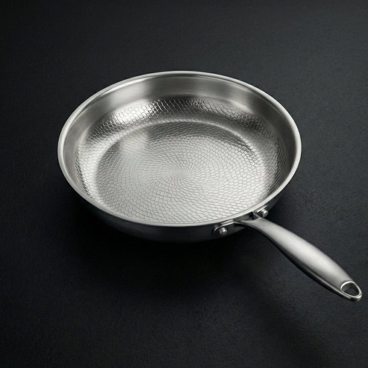 Gehamerde Titanium Pannen- & Hapjesset met Walnotenhouten Plank en Keukengerei