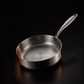 Gehamerde Titanium pan met Hoge Rand